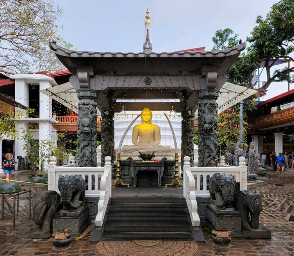 Gangaramaya Temple